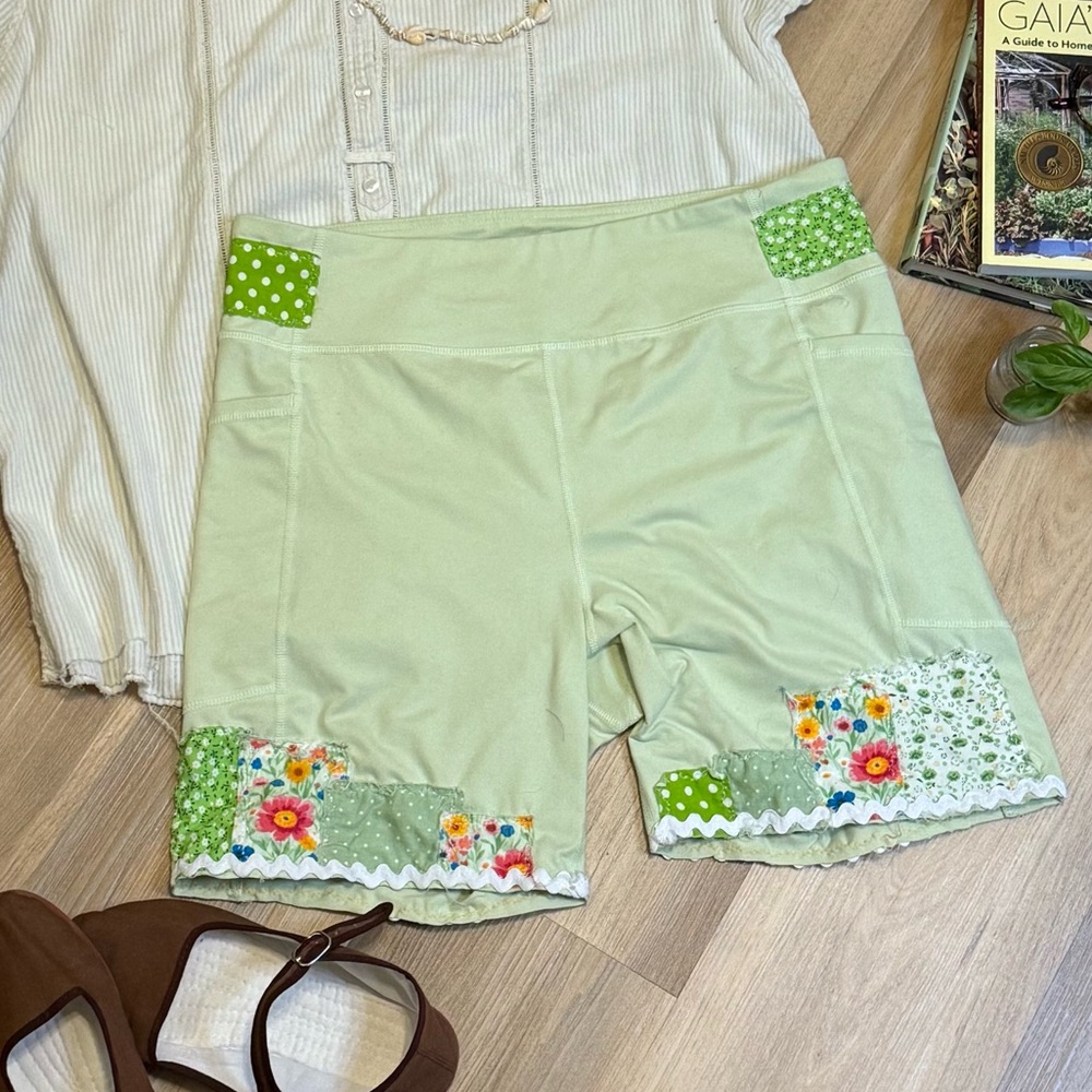 Upcycled Cottagecore Patchwork Shorts Floral Patch Pockets with Rick-Rack Trim